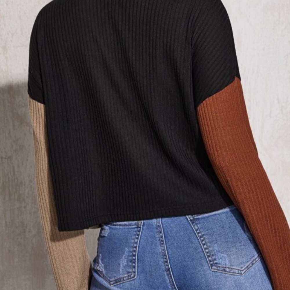 Colorblock sweater - Picture 2 of 2